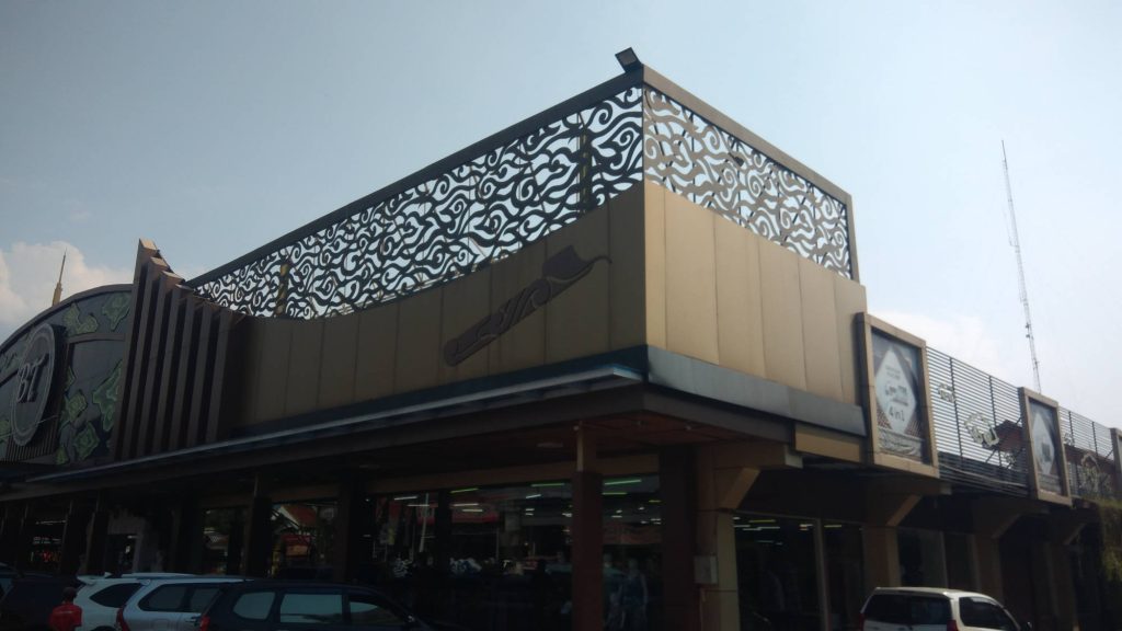 besimotifmegamendung-2000×1125